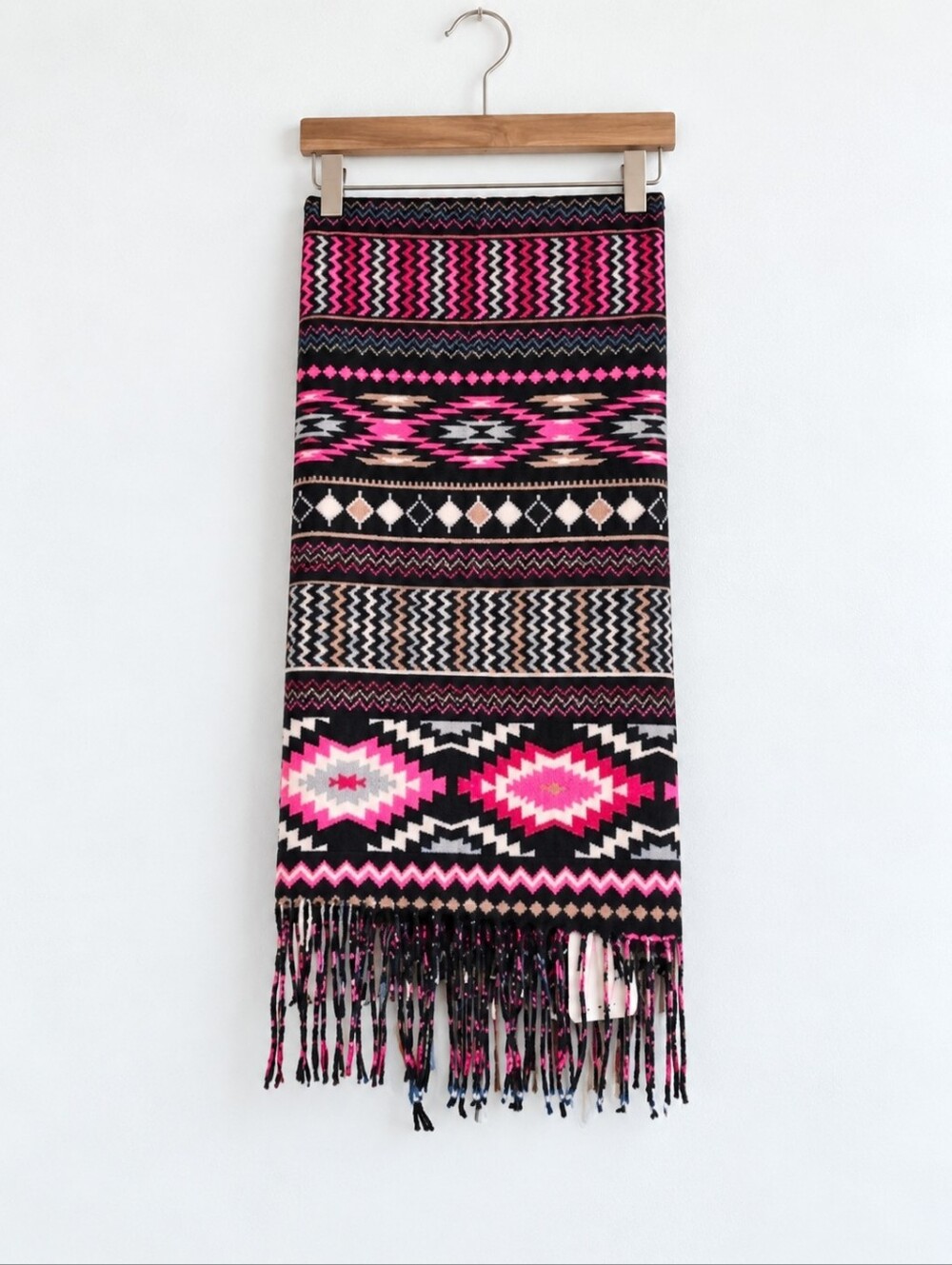 •Be Clever Colorful Geometric Patterned Scarf